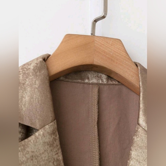 2pcs Set Gold Pleated Midi Skirt And Blazer For Women - Picture 4 of 4